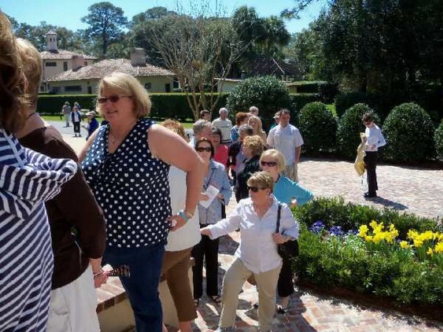 Crowd scene.jpg
